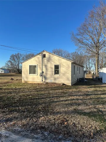 $25,000 | 239 Grand Avenue, Waterloo, IL 62298