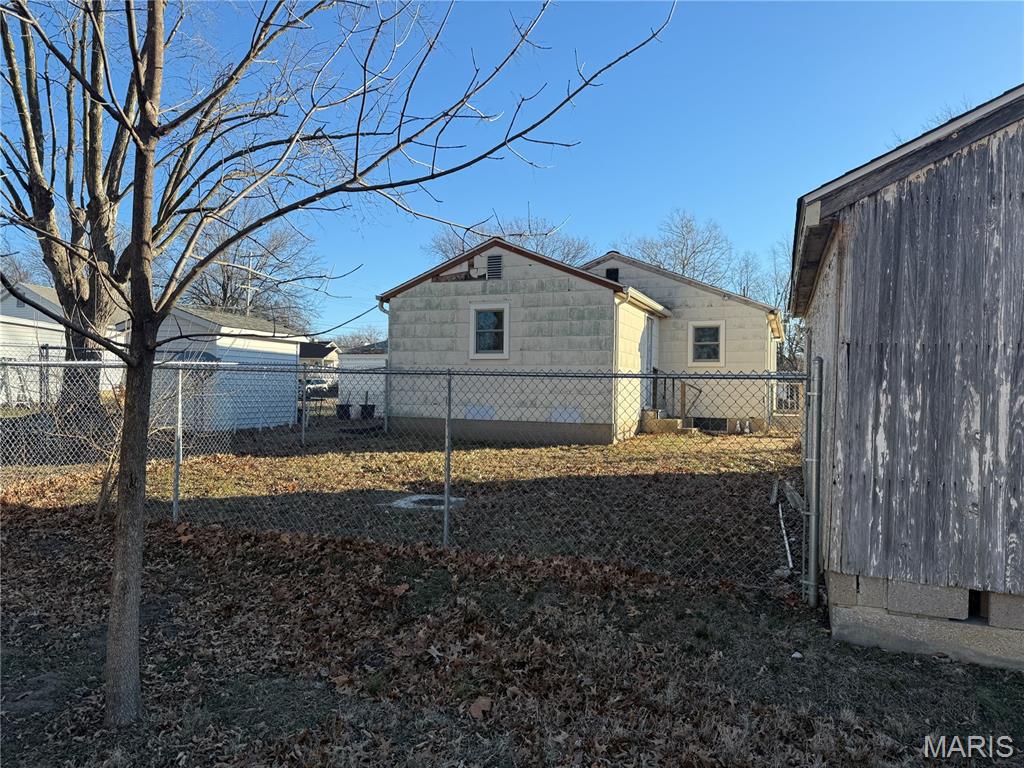 239 Grand Avenue Waterloo, IL 62298 - Photo 30 of 30 Gallery Image 30