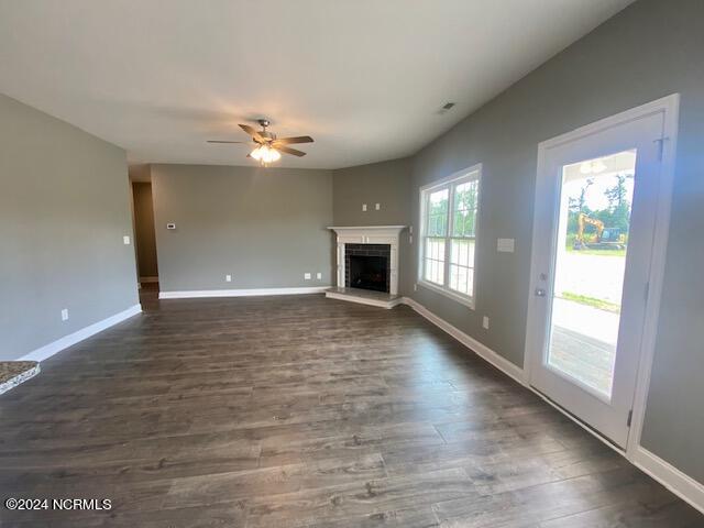 1471 Lancaster Road Pikeville, NC 27863 - Photo 7 of 23 Living Room
