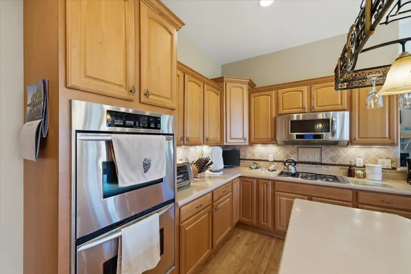 $749,900 | 3313 47th Avenue, Kenosha, WI 53144