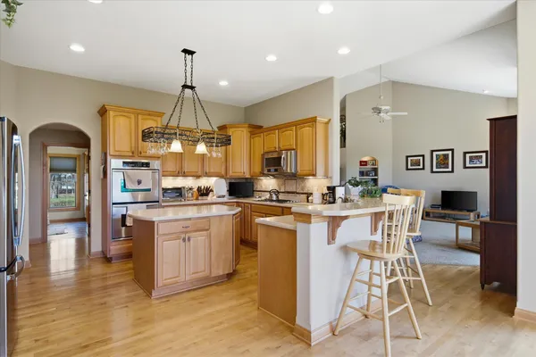 $749,900 | 3313 47th Avenue, Kenosha, WI 53144