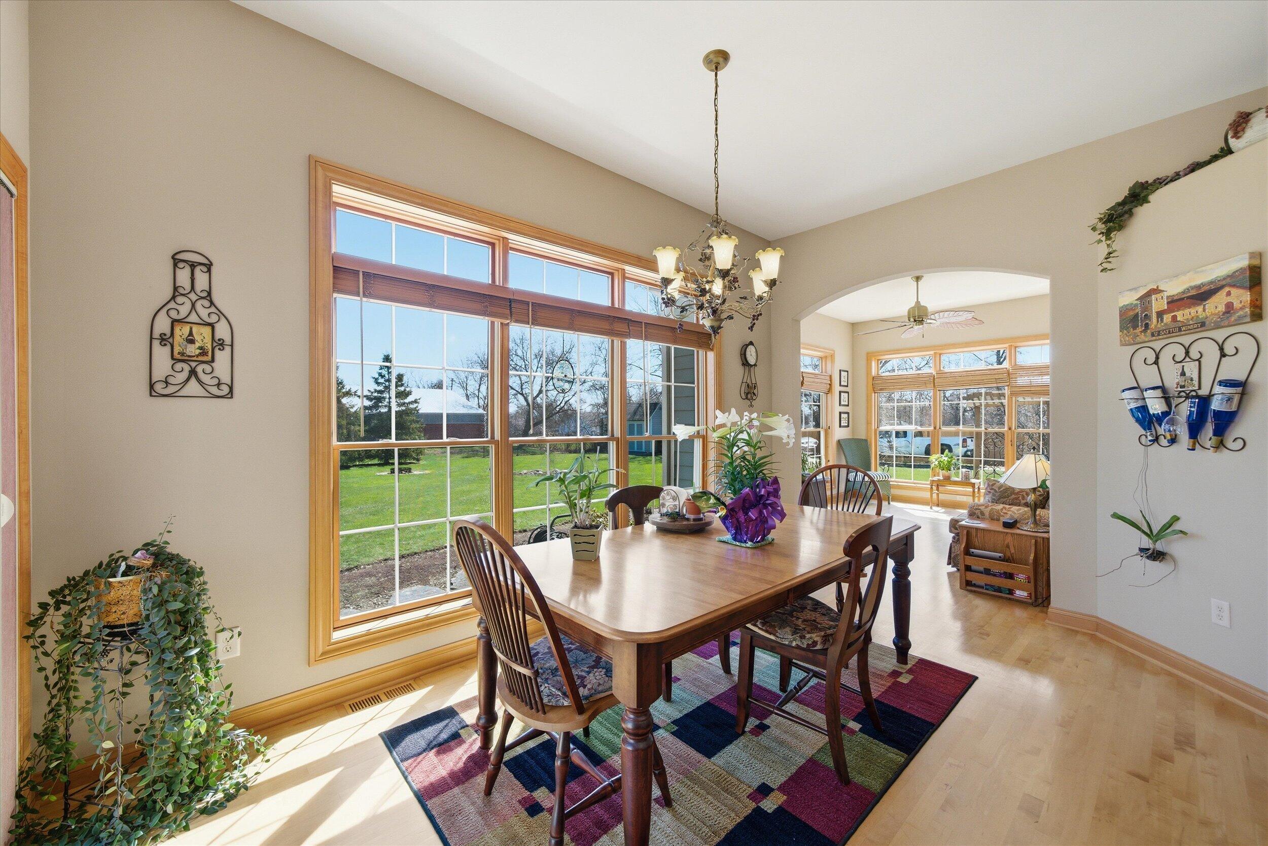 3313 47th Avenue Kenosha, WI 53144 - Photo 13 of 55 Dining Rm