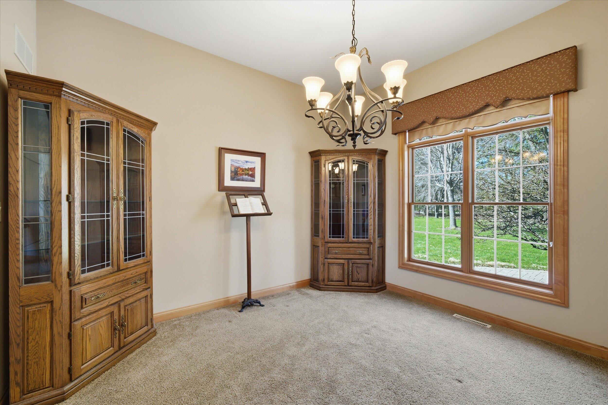 3313 47th Avenue Kenosha, WI 53144 - Photo 19 of 55 Dining Rm