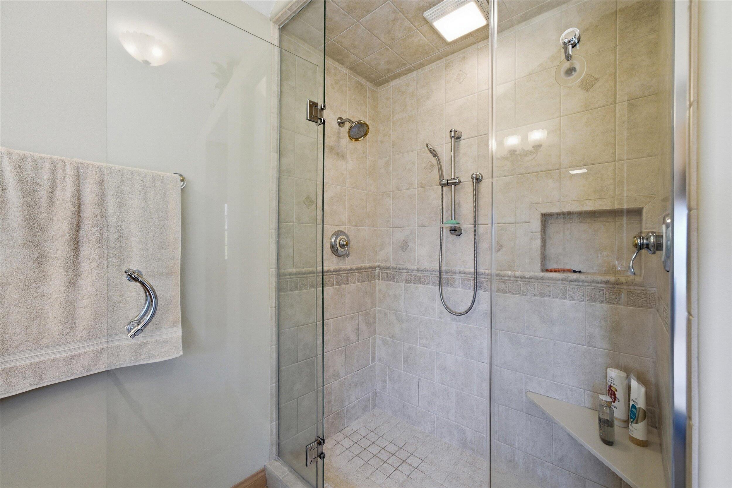 3313 47th Avenue Kenosha, WI 53144 - Photo 25 of 55 Walk-in Shower