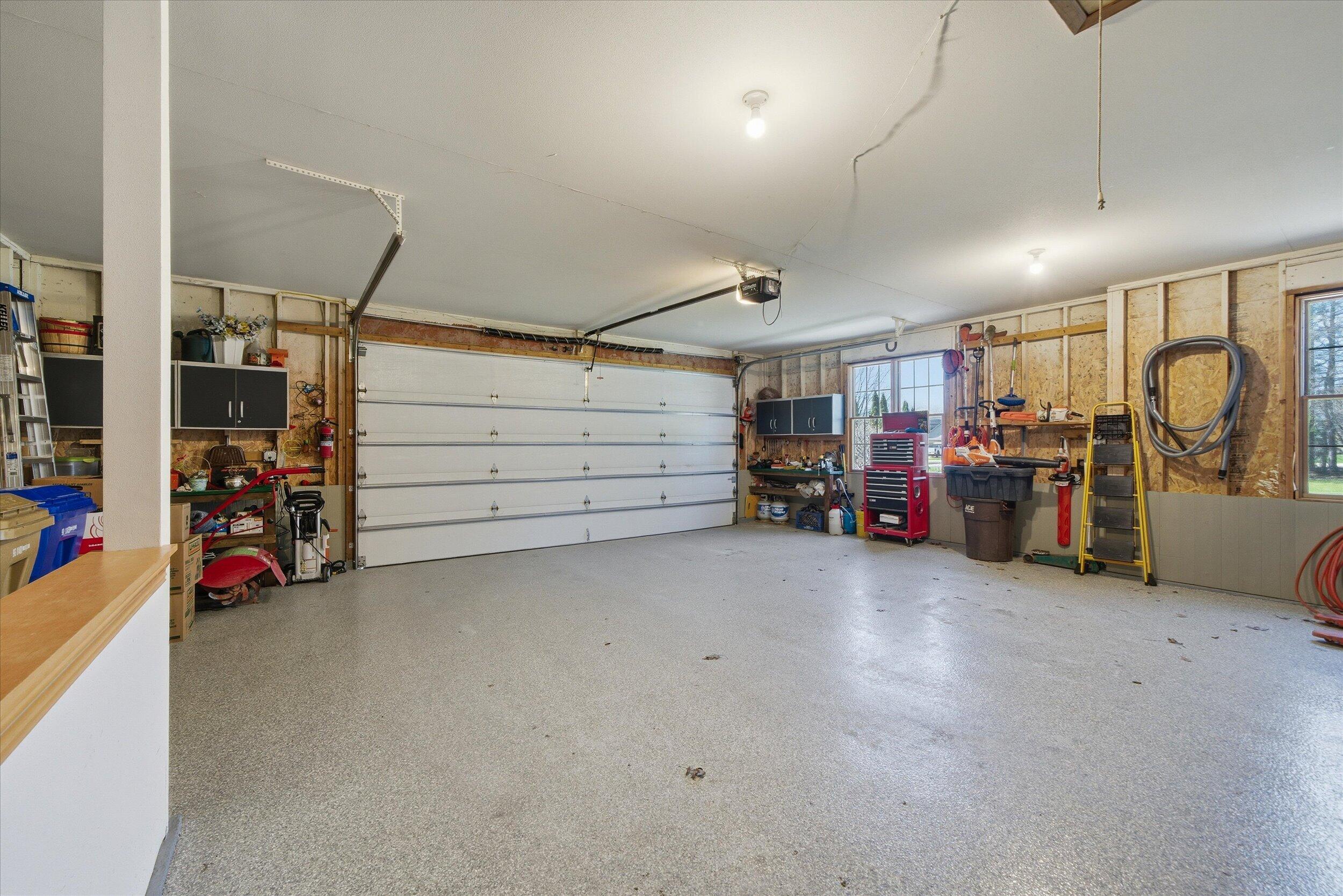 3313 47th Avenue Kenosha, WI 53144 - Photo 38 of 55 Garage