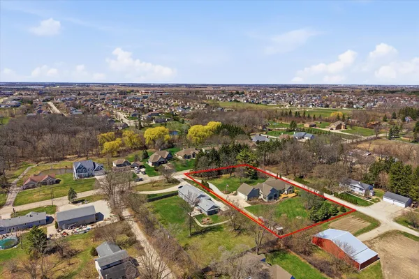 $749,900 | 3313 47th Avenue, Kenosha, WI 53144