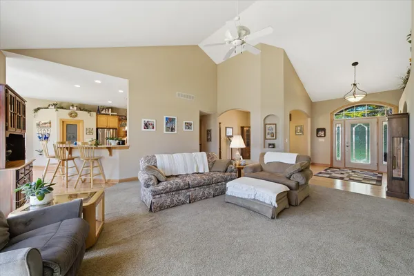 $749,900 | 3313 47th Avenue, Kenosha, WI 53144