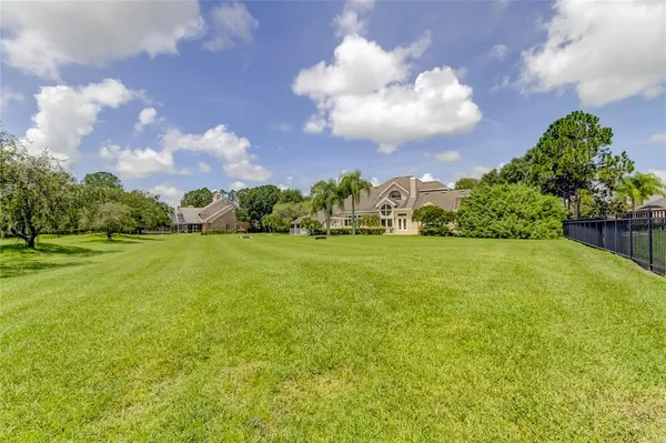 $9,895 | 18605 Avenue Monaco, Lutz, FL 33558