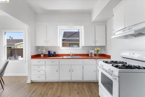 $399,000 | 1328 89th Avenue, Oakland, CA 94621