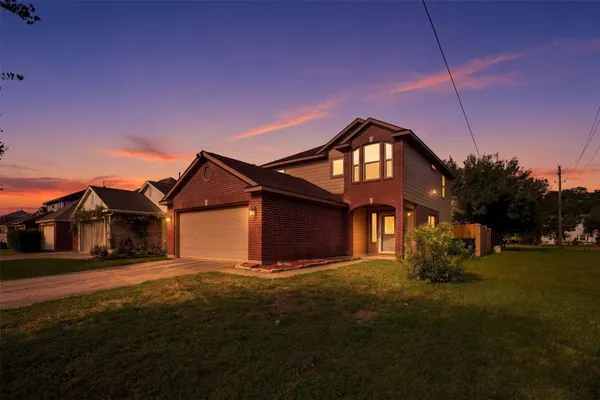 $275,000 | 8902 Iron Springs Drive, Houston, TX 77034