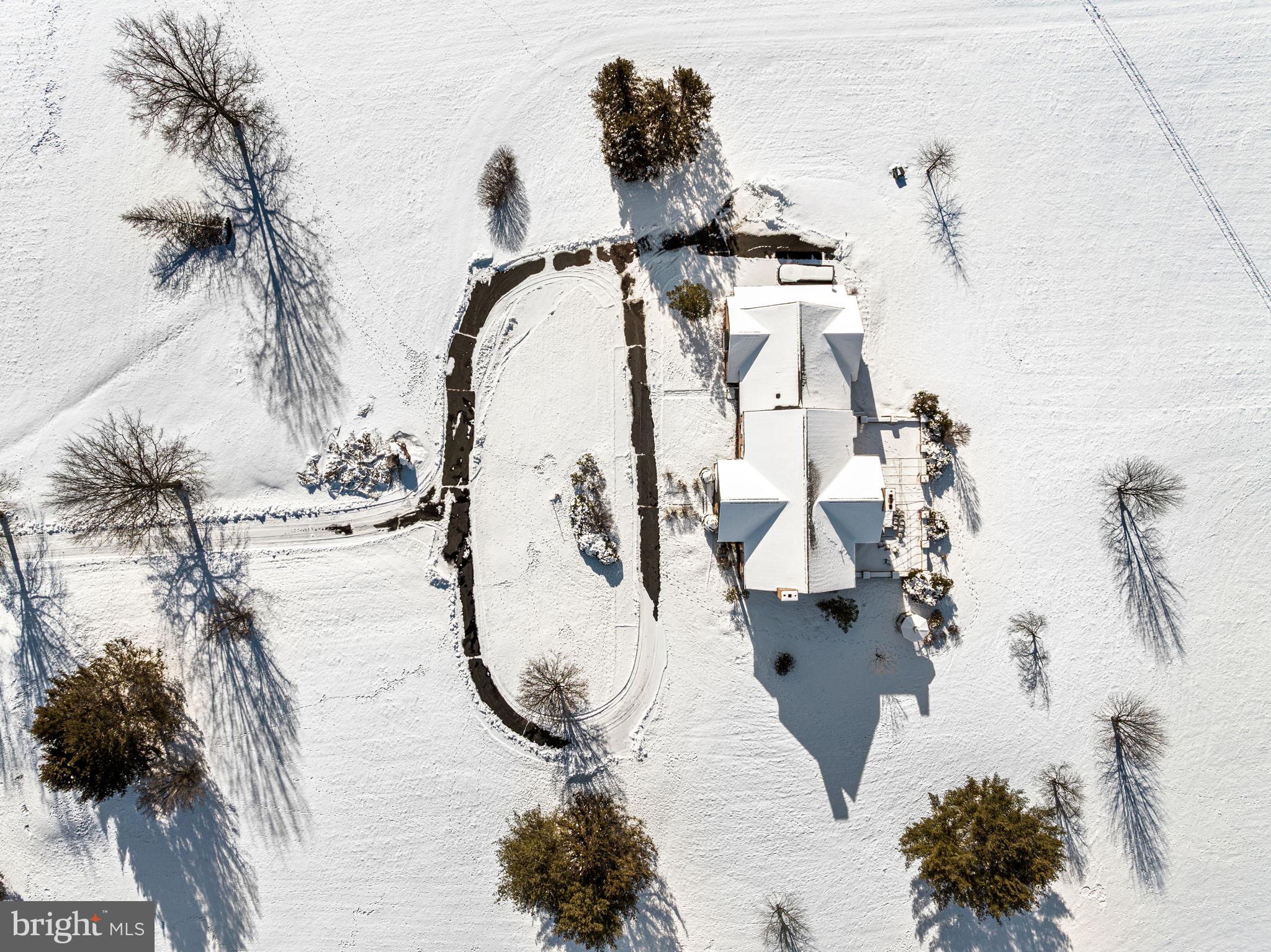 220 Sassamansville Road Gilbertsville, PA 19525 - Photo 27 of 34 a view of entryway