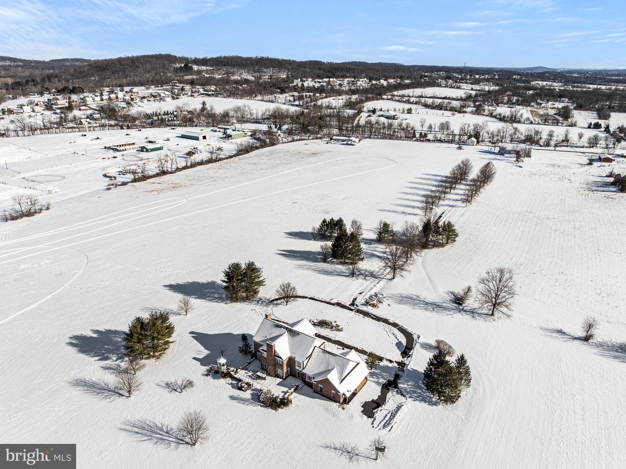 220 Sassamansville Road Gilbertsville, PA 19525 - Photo 3 of 34 a view of a city