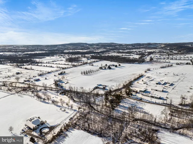 $2,500,000 | 220 Sassamansville Road, Gilbertsville, PA 19525