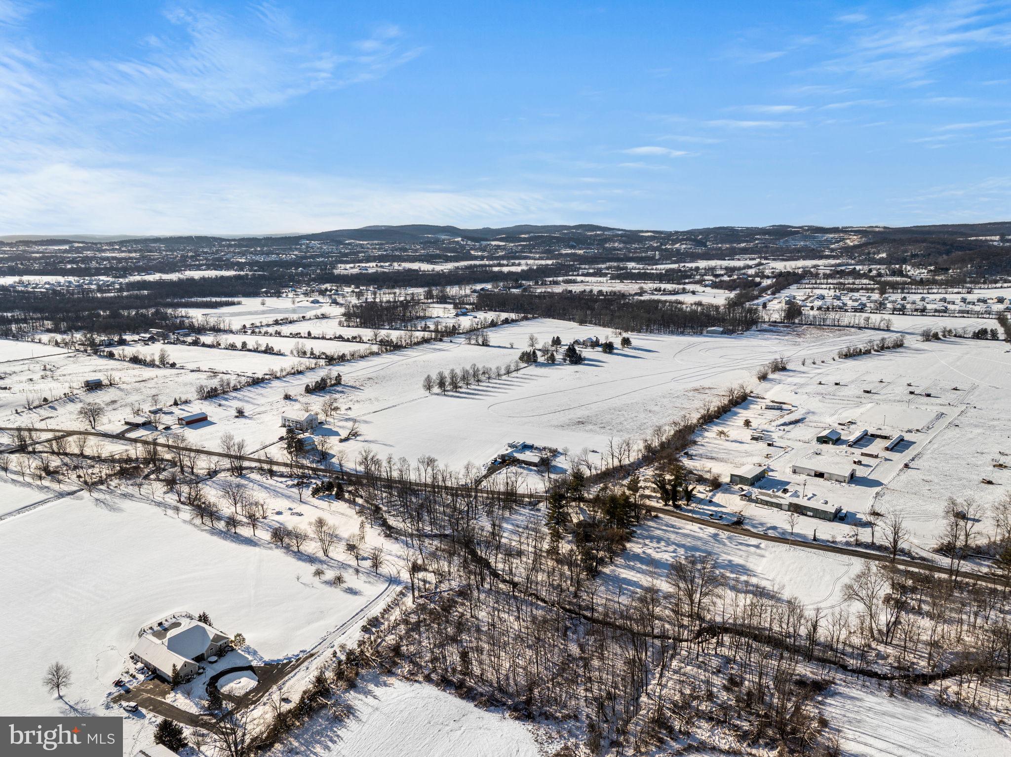 220 Sassamansville Road Gilbertsville, PA 19525 - Photo 34 of 34 an aerial view of a beach