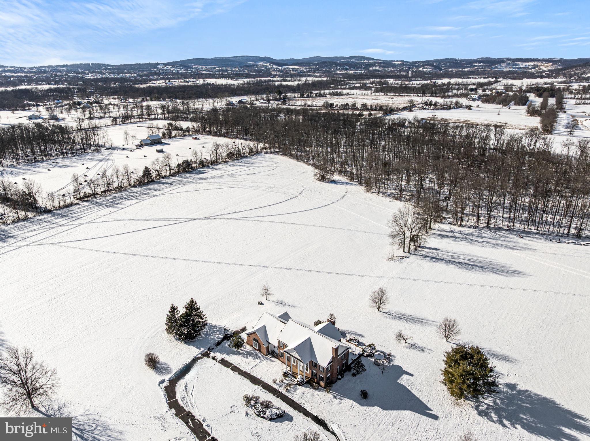220 Sassamansville Road Gilbertsville, PA 19525 - Photo 4 of 34 a view of a terrace