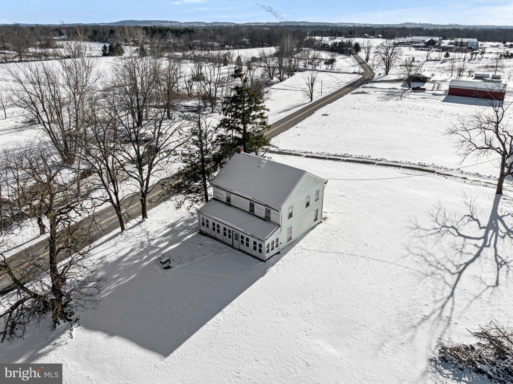 220 Sassamansville Road Gilbertsville, PA 19525 - Photo 6 of 34 a view of a terrace with wooden fence