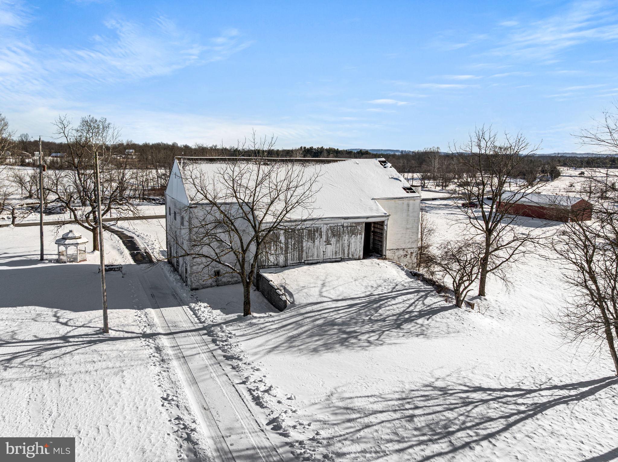 220 Sassamansville Road Gilbertsville, PA 19525 - Photo 8 of 34 a view of city