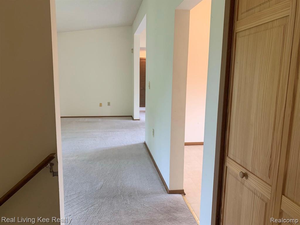 2272 London Bridge Drive, Unit 51 Rochester, MI 48307 - Photo 6 of 31