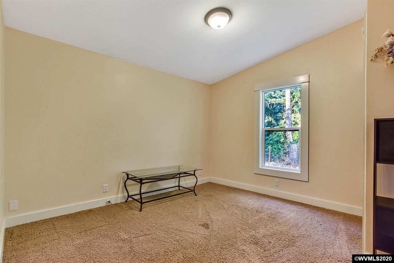 3771 Delaney Road Southeast Salem, OR 97317 - Photo 6 of 36 Gallery Image 6