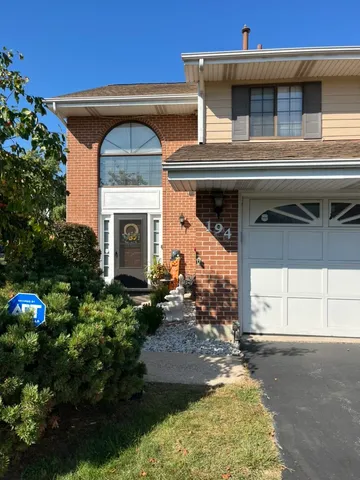 $420,000 | 194 North Clare Court, Wood Dale, IL 60191