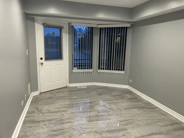 $420,000 | 194 North Clare Court, Wood Dale, IL 60191