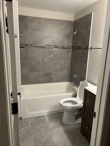 $420,000 | 194 North Clare Court, Wood Dale, IL 60191