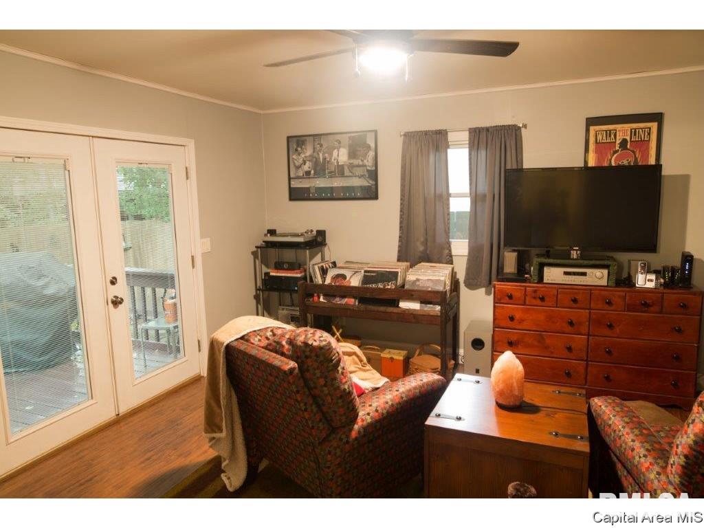 337 N Park Rochester, IL 62563 - Photo 13 of 31