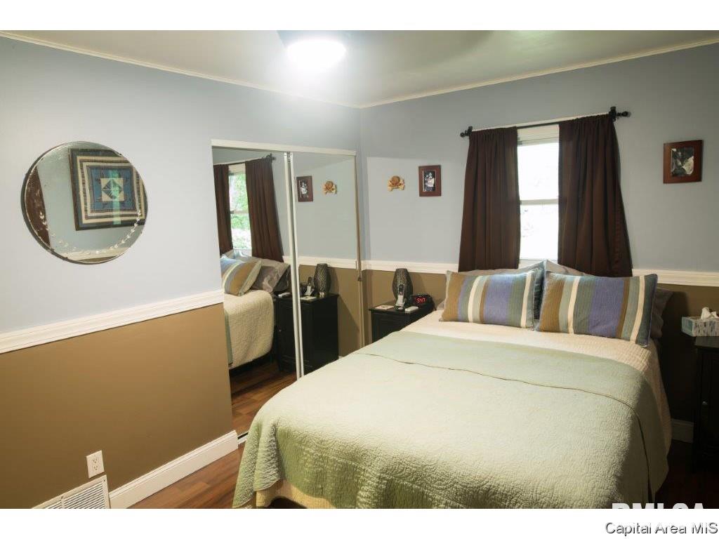 337 N Park Rochester, IL 62563 - Photo 17 of 31
