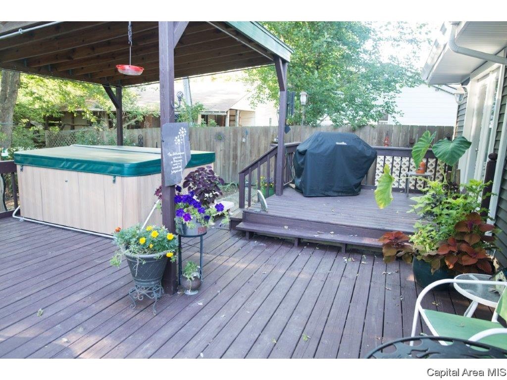 337 N Park Rochester, IL 62563 - Photo 26 of 31