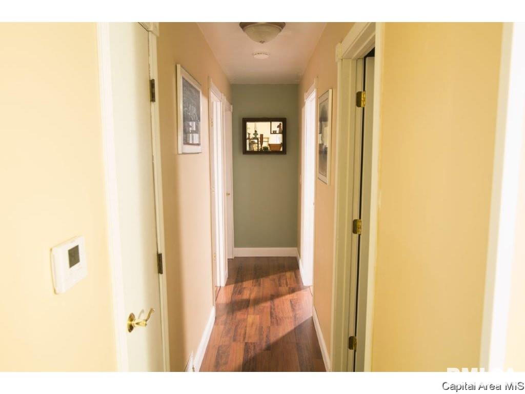337 N Park Rochester, IL 62563 - Photo 9 of 31