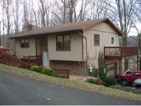 843 Elm Erwin, TN 37650 - Photo 2 of 7 Photo 2