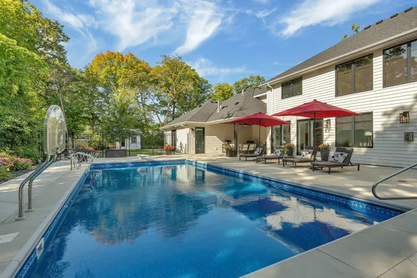 $1,200,000 | 1604 1st Street North, Cold Spring, MN 56320