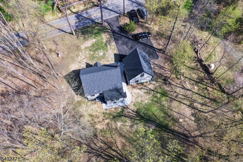 347 Zion Road Hillsborough, NJ 08844 - Photo 5 of 44