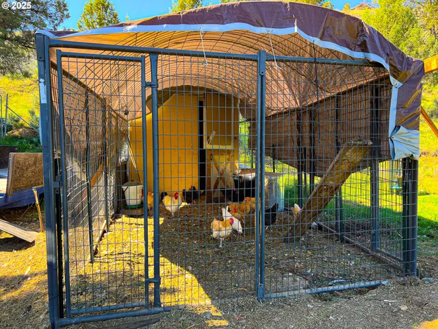 $315,000 | 858 East Main Street, John Day, OR 97845