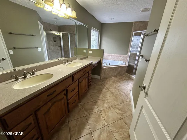 $2,450 | 105 Lakeview Terrace, Lynn Haven, FL 32444