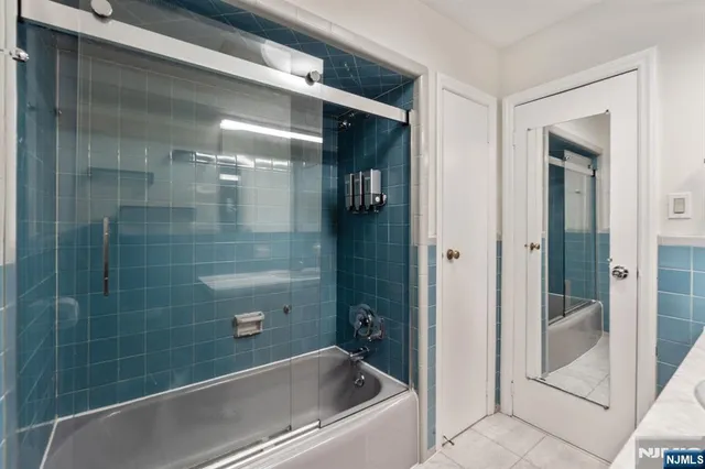 a bathroom with a bathtub