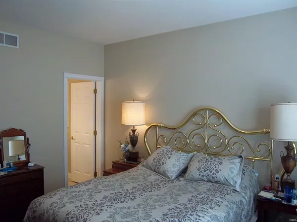 $825,000 | 3718 Silvercreek Court, Bloomington, IN 47401