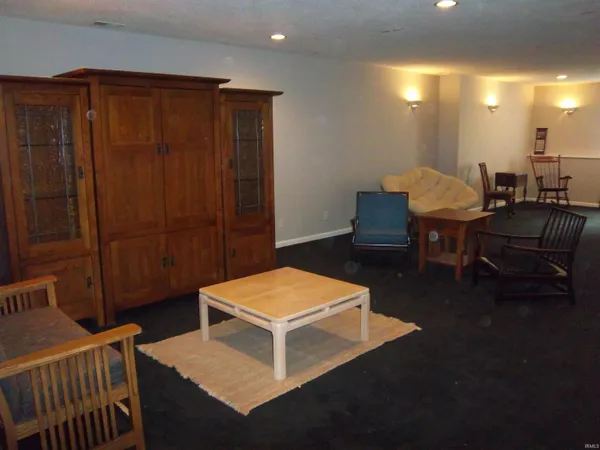 $825,000 | 3718 Silvercreek Court, Bloomington, IN 47401