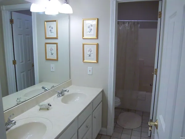$825,000 | 3718 Silvercreek Court, Bloomington, IN 47401