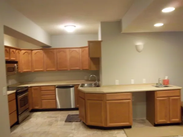 $825,000 | 3718 Silvercreek Court, Bloomington, IN 47401