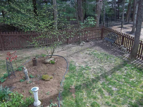 $825,000 | 3718 Silvercreek Court, Bloomington, IN 47401
