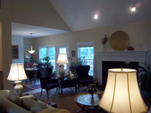 $825,000 | 3718 Silvercreek Court, Bloomington, IN 47401