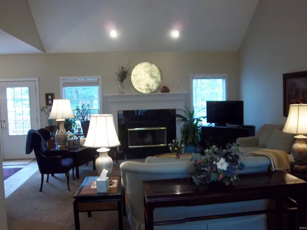 $825,000 | 3718 Silvercreek Court, Bloomington, IN 47401