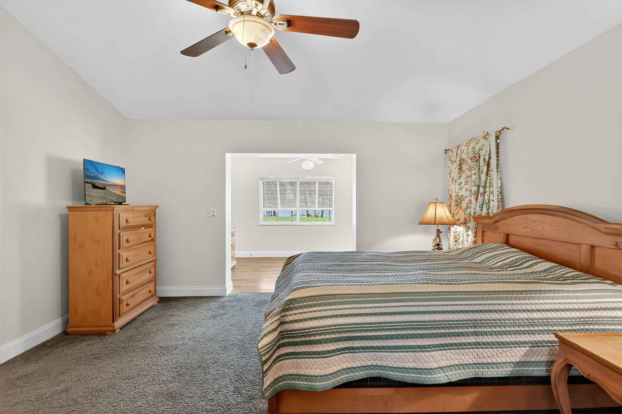 8888 Highway 441 Okeechobee, FL 34974 - Photo 28 of 61 Primary Bedroom