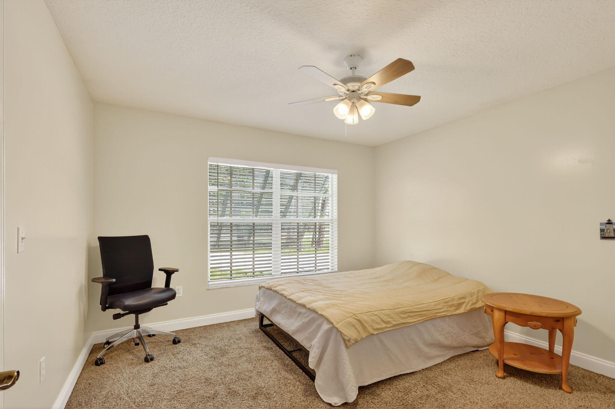 8888 Highway 441 Okeechobee, FL 34974 - Photo 37 of 61 Guest Room 3