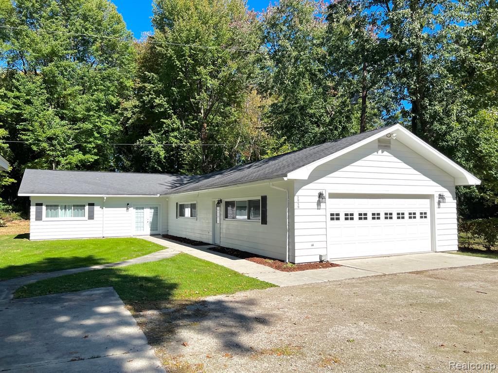 3050 Simpson Road Fort Gratiot, MI 48059 - Photo 2 of 41