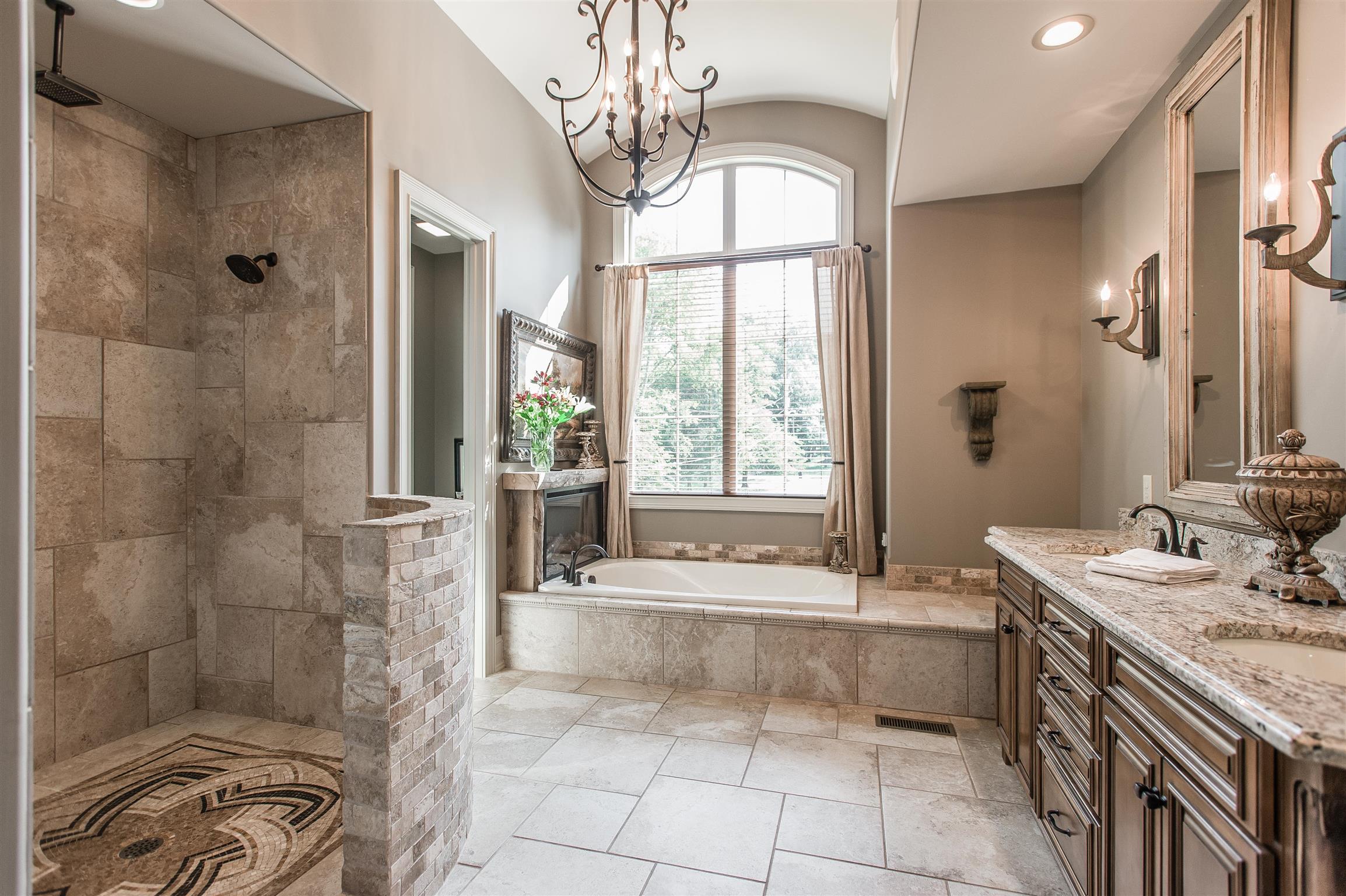 148 Cherokee Road Hendersonville, TN 37075 - Photo 15 of 30 a spacious bathroom with a tub sink and large mirror