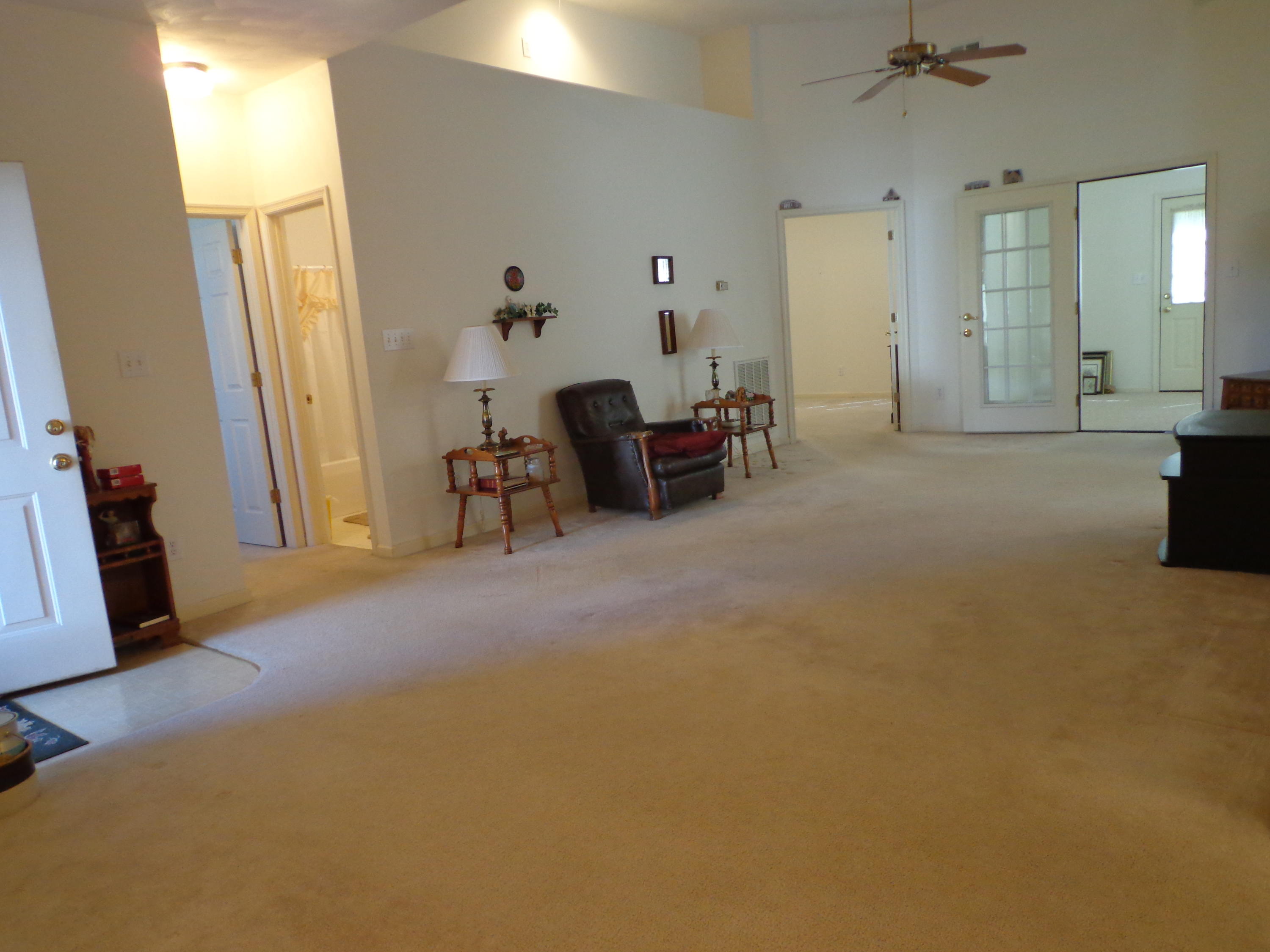 531 Deer Ridge Lane Vinton, VA 24179 - Photo 5 of 24 DSC06648