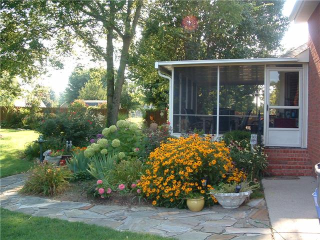 2212 Red Mile Road Murfreesboro, TN 37127 - Photo 17 of 20 Enjoy your morning coffee or an afternoon cocktail on this relaxing screened-in deck.