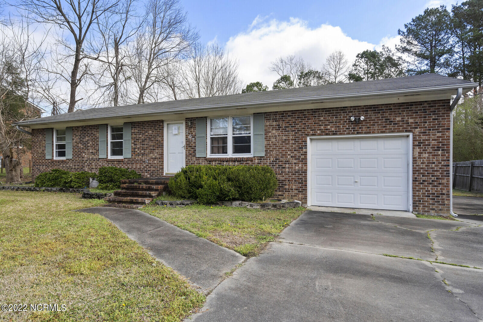 207 Fire Tower Road Richlands, NC 28574 - Photo 1 of 34 01_DSC04912_mls